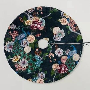 Anthropologie Jaya Christmas Tree Skirt
